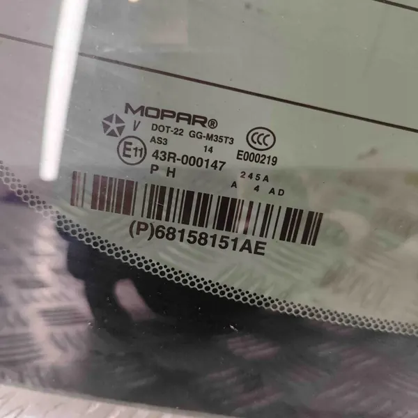 Achterruit OEM 68158151AE voor Jeep Grand Cherokee IV image 8