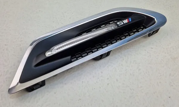 BMW 5 F10 M5 Luchtinlaatrooster Links Voor OEM 7903879 image 3