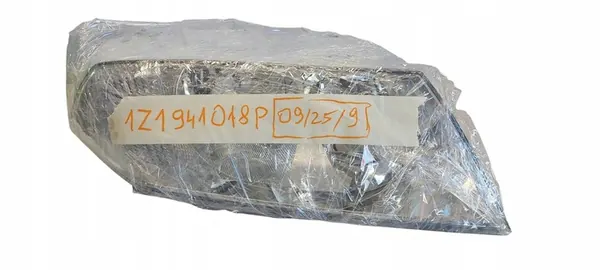 OIKEA ETULAMPPU SKODA OCTAVIA II 1Z1941018P image 10