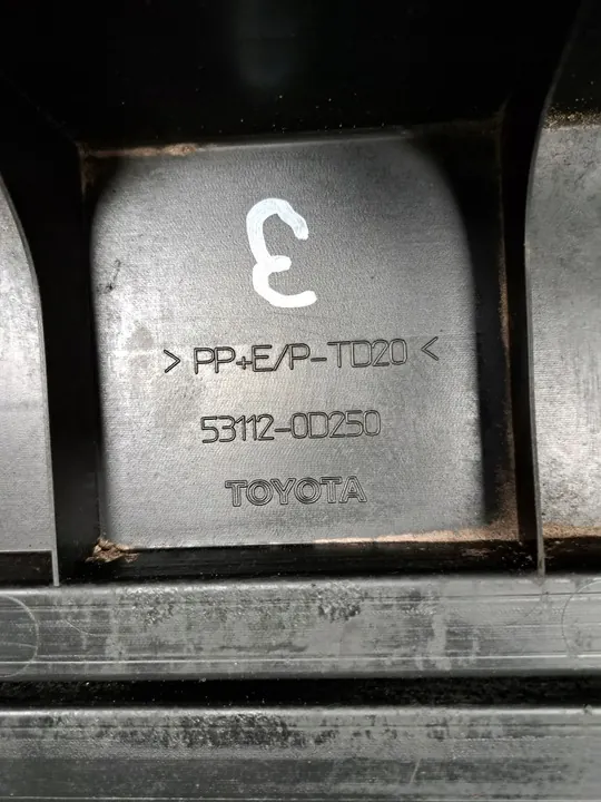 TOYOTA YARIS III 3 IBRIDO Griglia Anteriore 53112-0D250 image 10