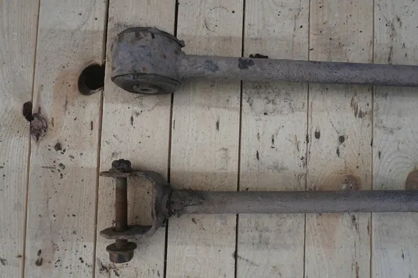 KIA SPORTAGE II 2004-2010 Braccio di controllo 551102E101 image 7