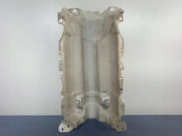 Volvo V90 S90 II Värmesköld 31696412 OEM image 2