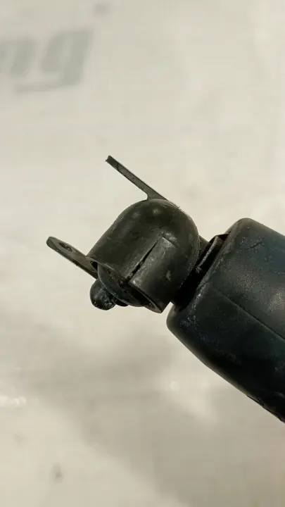 Bico lavador farol esquerdo Skoda Superb OEM 3U0955979 image 7