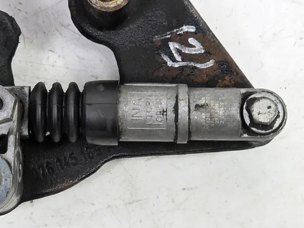 VW CRAFTER 2.5 TDI Fäste 076145169A image 4