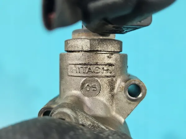 Bränslepump Audi Q7 I 4L 3.6 V6 FSI 03H127025 3 Pin image 9