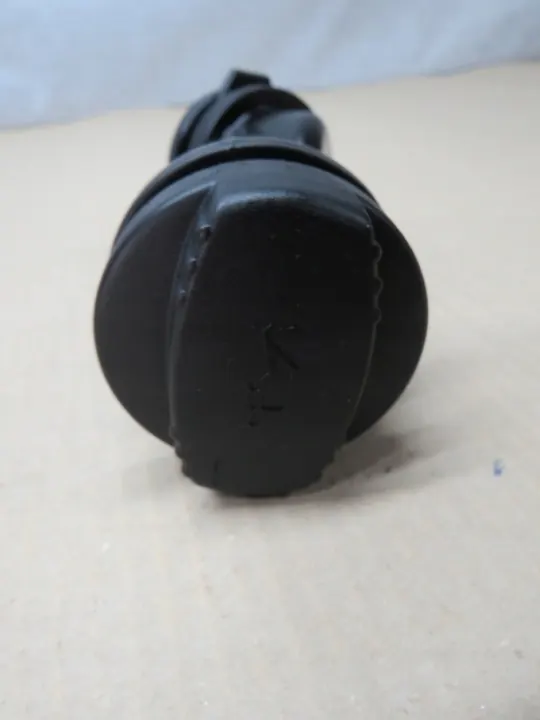 Tube de remplissage d'huile Mercedes 3.0 CDI OEM A6420160029 image 3