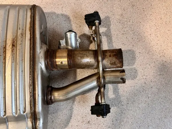 Mercedes Auspufftopf OEM A2224901001 - Gebraucht image 5