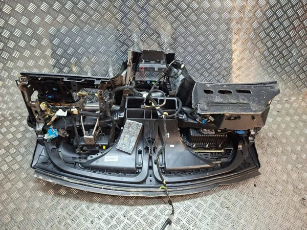 Panel de consola OEM S26312918 para Peugeot 208/2008 image 9