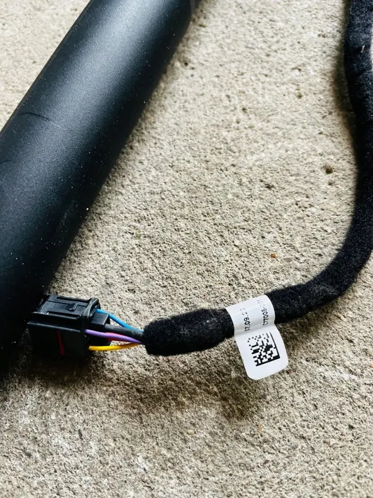 Elektrisk Baklucka Aktuator AUDI Q3 83A827851E image 2