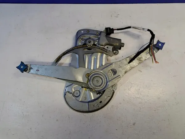 Elevador de vidro dianteiro direito VOLVO S60 I 30784579 image 2