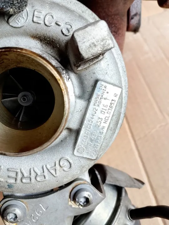 Turbo usado OEM 03L253016T para VW Passat B7 image 4