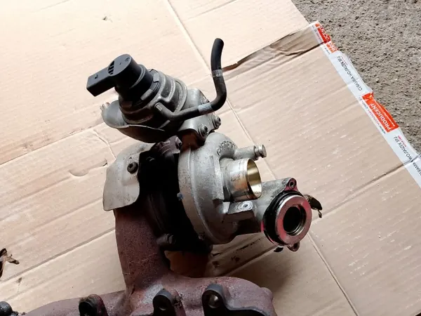 Turbo usado OEM 03L253016T para VW Passat B7 image 5