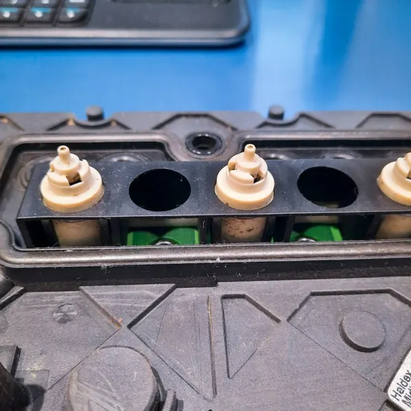 Controlador de secador Mercedes A0004467664 - Usado image 5
