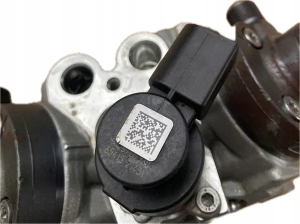 Audi VW 3.0 TDI Kraftstoffpumpe 059130755DB 059130755DF image 7