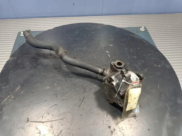 Pompe de direction assistée OEM 8E0145155N pour Audi A4 image 2