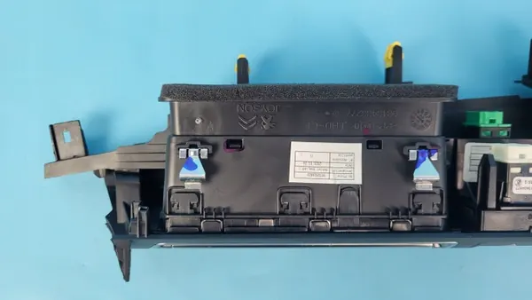 OEM 9813436277 dashboard ventilatierooster Peugeot 508 II image 3