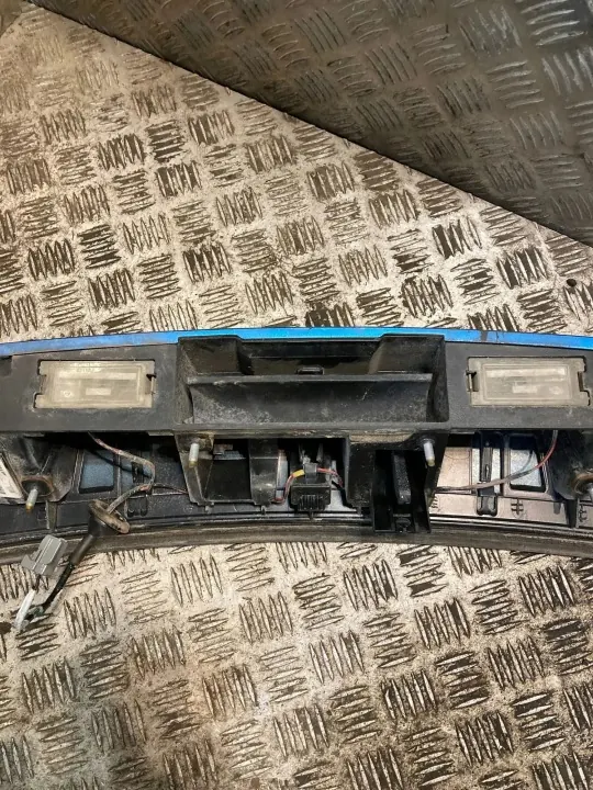 Dodge Caliber kojetaulun valojuova OEM 809332AC image 3