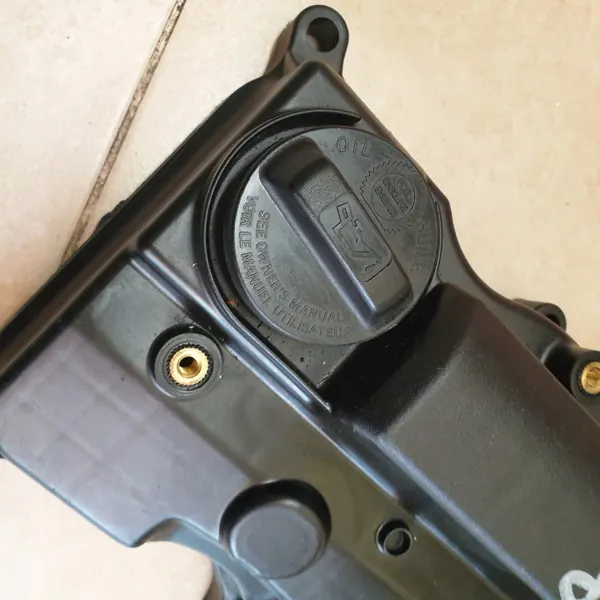 Motorventildeckel OEM KOREK 1.8 2.0 BENZ. image 7