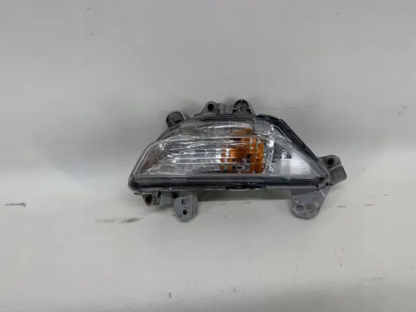 Clignotant gauche Mazda 3 OEM B45A51360 - Occasion image 2