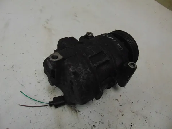 Volkswagen OE Ilmastointikompressori image 3