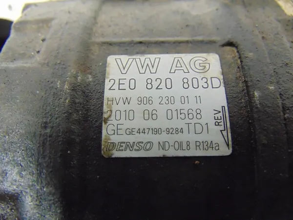 Volkswagen OE Ilmastointikompressori image 8