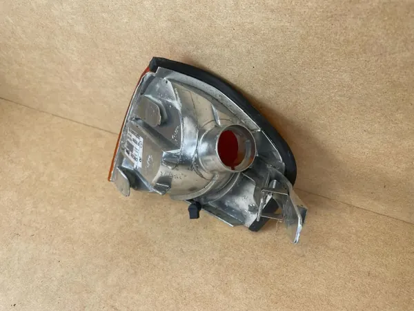 Oikea etusumuvalo OEM 2028260643 Mercedes C W202 image 5