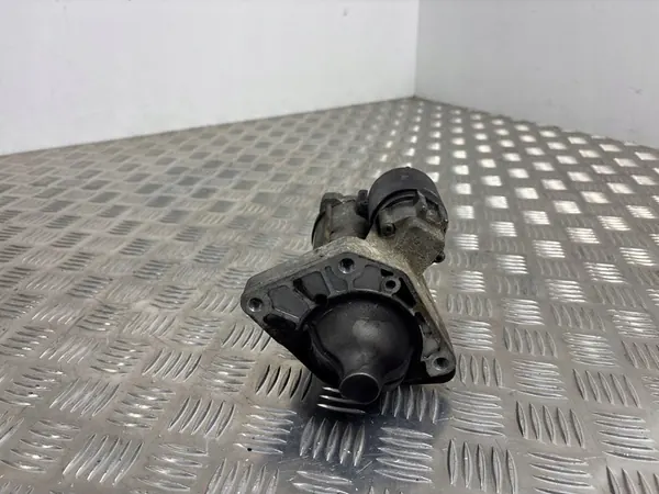 Arrancador Renault Scenic III 2013 OEM 233001375R image 2