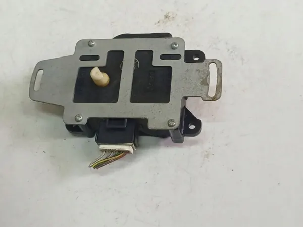 OEM 0637007321 Lämmitysklappi Mitsubishi Grandis 2.0L image 4