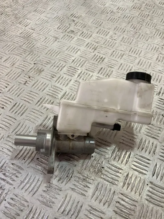 Bromsvätskebehållarpump OEM PK17665 för Yaris IV image 2
