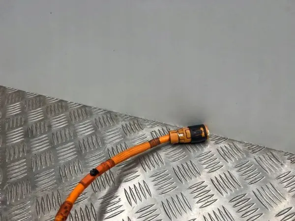 BMW 5 (G30) 9488449 Câble de charge batterie 2.0L Hybride 2018 image 3
