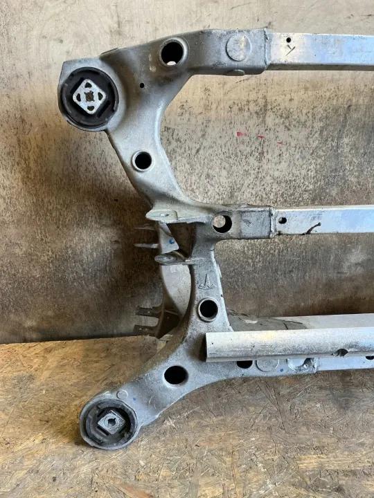 Tesla Model X Bremsbeläge vorne OEM 102751600E image 9