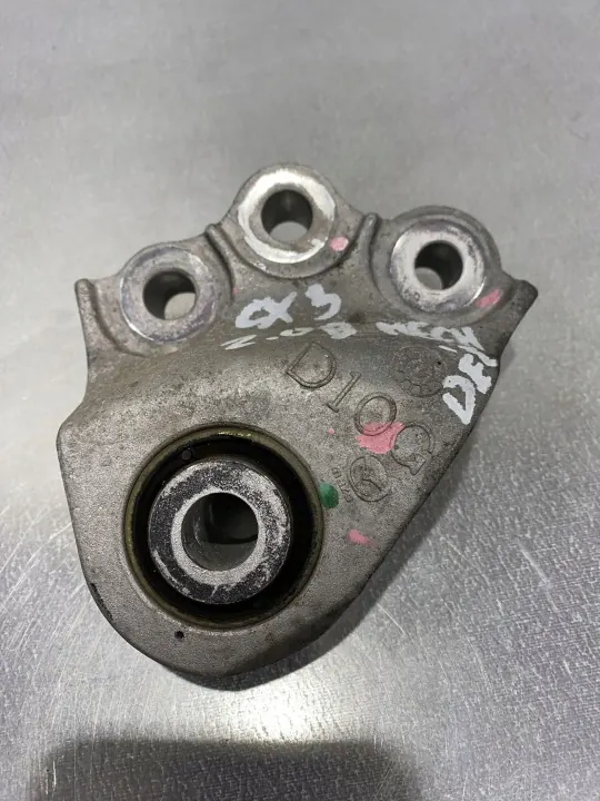 Mazda CX-3 2019 Veerpootsteunen OEM A260225 image 2