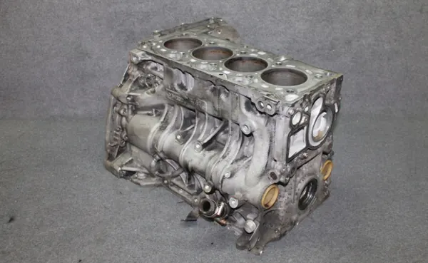 Bloco Motor OEM 7810596 para BMW N47D20C 184CV image 4