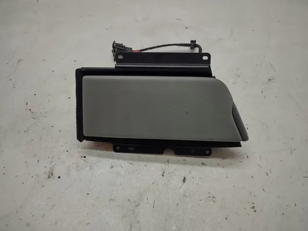 OEM 3D4857406AB Oven Tupakansammutin Oikea Taka VW Phaeton image 2