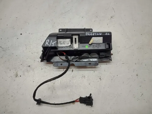 OEM 3D4857406AB Oven Tupakansammutin Oikea Taka VW Phaeton image 5