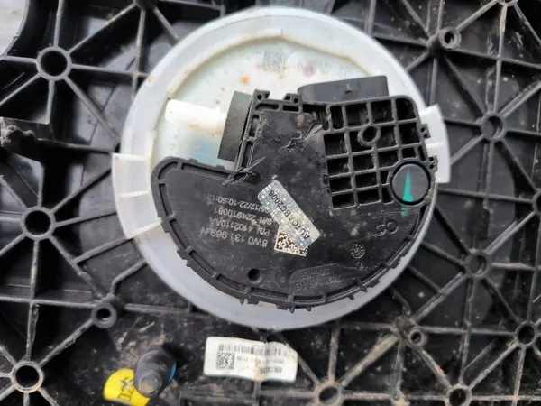 Bomba Tanque AdBlue OEM 8W0131878CD para Audi A8 D5 image 7