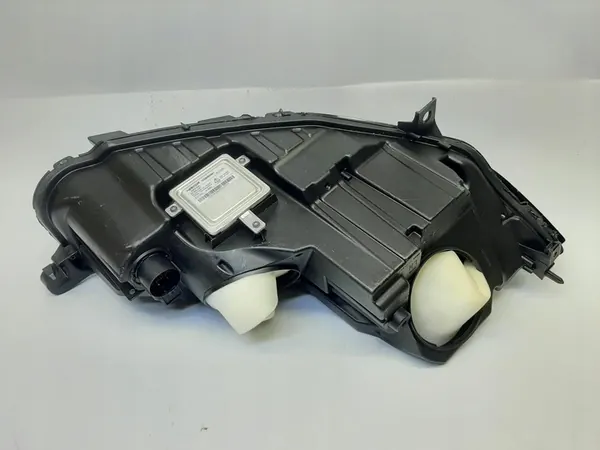 Jaguar XF X260 2022 Vasemman etuvalon image 8