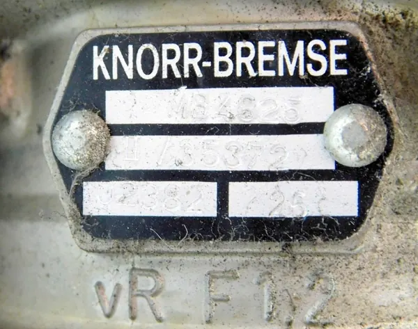 KNORR 735372 pääjarruventtiili MAN L2000 M2000:lle image 6