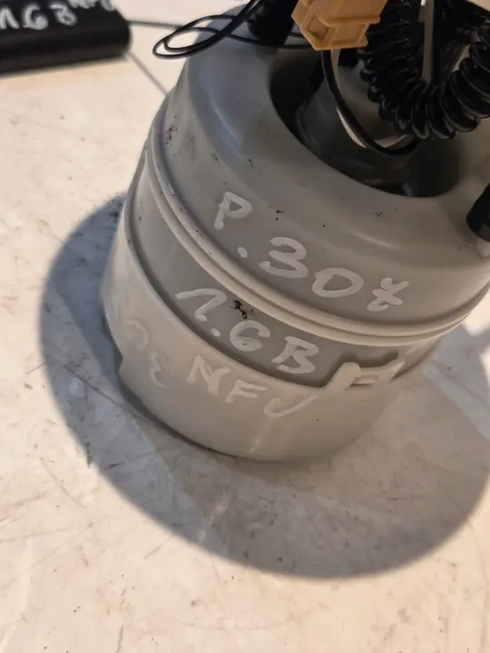 Brandstofpomp PEUGEOT 307 1.6 16V NFU 9680352880 image 2