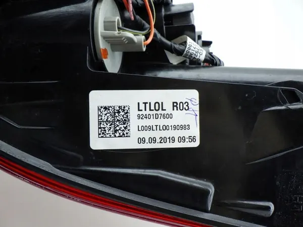 Luz trasera LED Hyundai Tucson III izquierda image 4