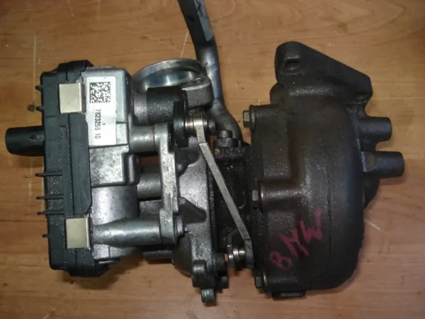 Turbo BMW F10, F11 525d xDrive image 2