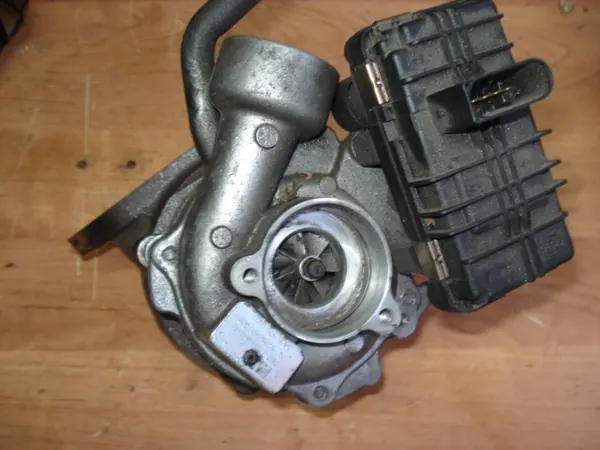 Turbo BMW F10, F11 525d xDrive image 3