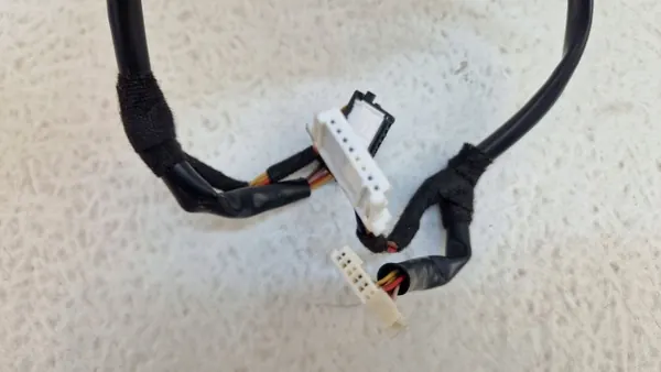Kia Sportage 3 Monitoimiohjake OEM 30748550AA image 5