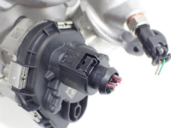 Turboaktoori OEM 059145873FB Audi A8 D5:lle image 9