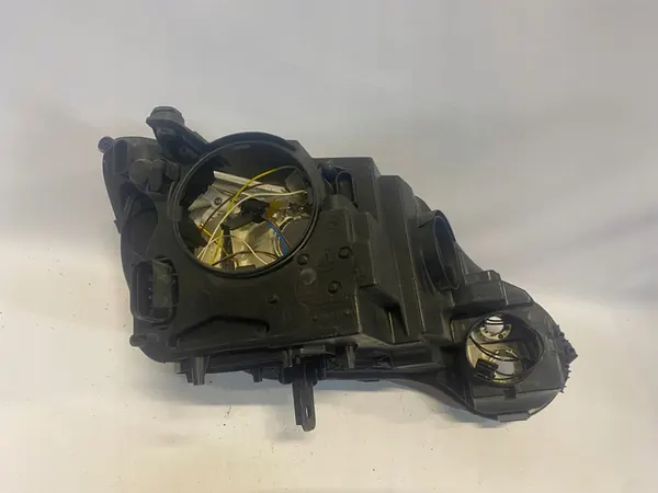 Farol Esquerdo Skoda Yeti 5L1941015A image 8