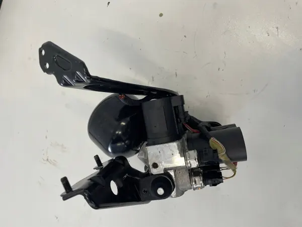 Mercedes ABC Ventilblock Pump A2213200258 Begagnad image 3