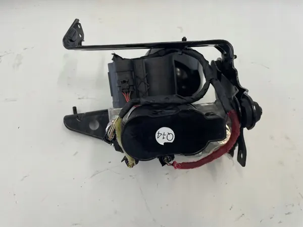 Mercedes ABC Ventilblock Pump A2213200258 Begagnad image 5