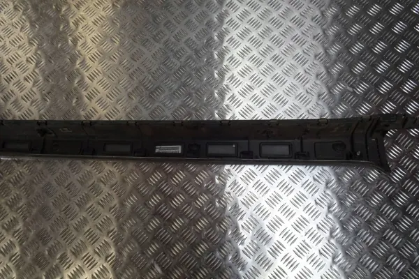 VW Taigo R-Line Jupe Latérale Gauche OEM 2G7853855C image 5