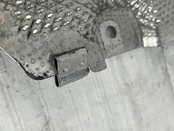 Mercedes Värmesköld OEM A2136821000 image 4