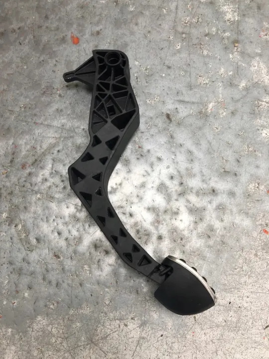 Pedal da embraiagem OEM 1K1721321D - Volkswagen OE usado image 6